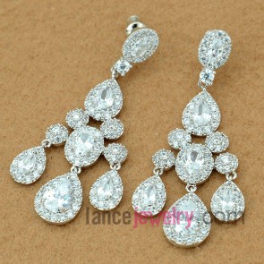 Fashion earrings with copper alloy pendant decorated transparent cubic zirconia with different shape 