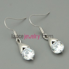 Nice drop earrings with zirconia pendant