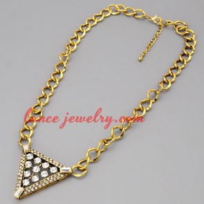 Fascinating necklace with metal chain & zinc alloy pendant in the triangle shape