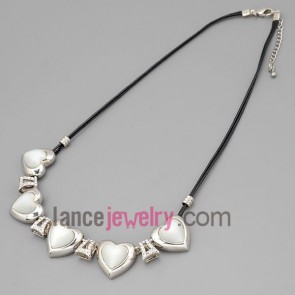 Sweet necklace with black hide rope and metal chain & alloy part decorate rhinestone and cat eyes with heart model