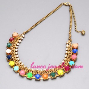 Romantic necklace with colorful resin beads & rhinestone