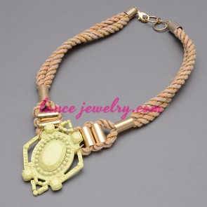 Cute necklace with frog model pendant decoration