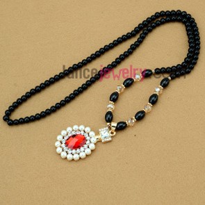 Fashion rhinestone & glass & pearl ornate pendant necklace