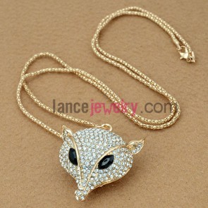 Lively fox head model chain necklace with rhinestone decoration