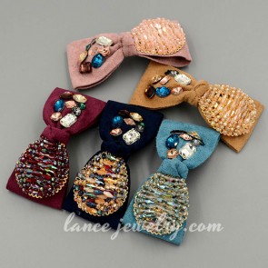 Special hair clip with bowknot shape design