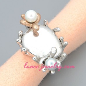 Nice ring with ABS beads decoration