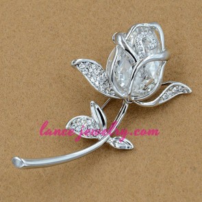Distinctive rose model decoration brooch