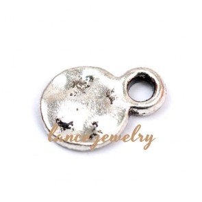 Zinc alloy pendant, a 10mm small slice plating anti-silver color on the both side, not plain 