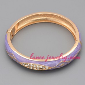 Romantic violet color bangle with rhinestone