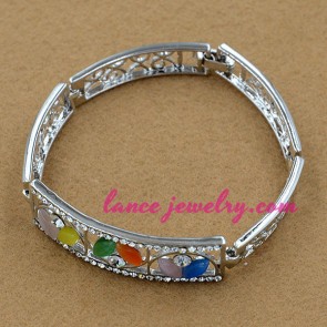 Popular alloy bracelet with colorful cat eye decoration
