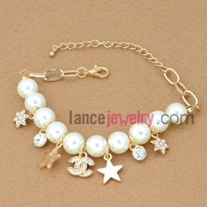 White beads chain link bracelet with star & rhinestone decoration