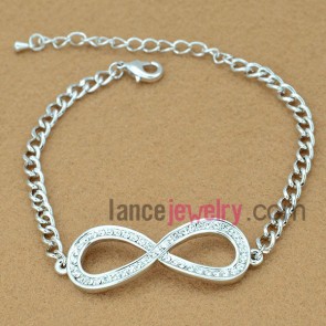 Special rhinestone chain link bracelet decorated with shape of digital 8 model

