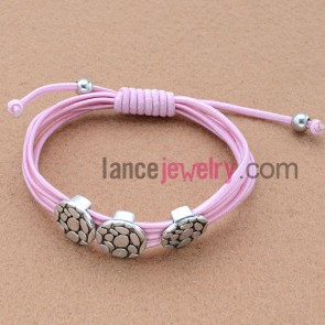Pink elastic cord weaving bracelet with alloy bead decorated