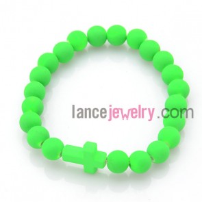 Simple green color bead bracelet