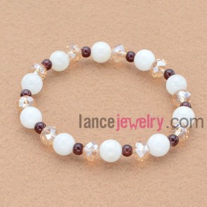 Fashion maroon decorated bead bracelet.
