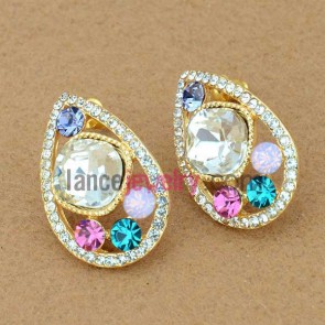 Fashion earrings decorated with colorful rhinestone