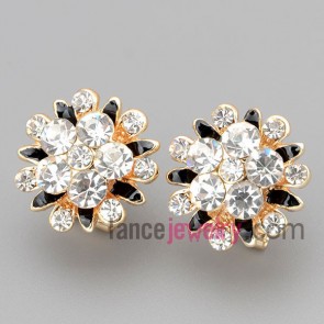 Cute stud earrings with zinc alloy decorated many black and white rhinestone with flower model