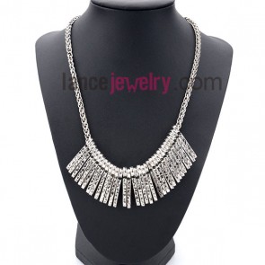 Fashion zinc alloy made necklace with pendants