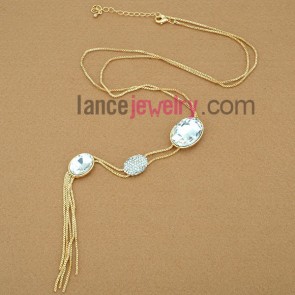 Nice pendant necklace with crystal beads
