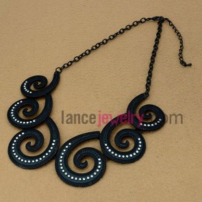 

Cool series sweater chain necklace with big size spiral

