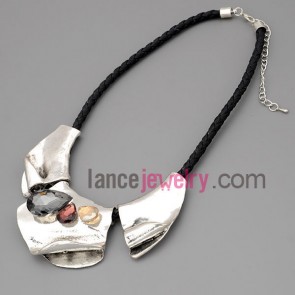 Personality necklace with black hide rope and alloy part decorate different color rhinestone 