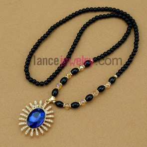 Elegant rhinestone & facet crystal oval pendant ornate strand necklace