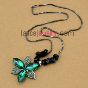 Rhinestone ornate crystal flower pendant sweater chain necklace