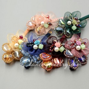 Retro flower model hair clip with crystal decoration