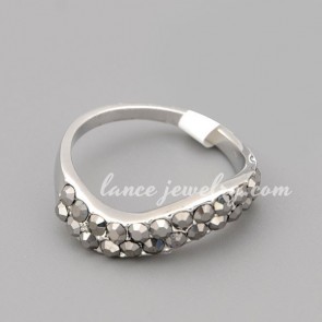 Simple ring with many transparent rhinestone decorated