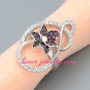 Charming ring with deep purple flower model decoration