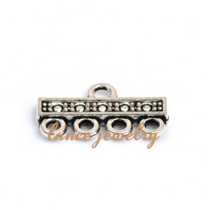 Zinc alloy pendant, a 21mm long pendant with four small circles on the bottom side, small beads printed on the face